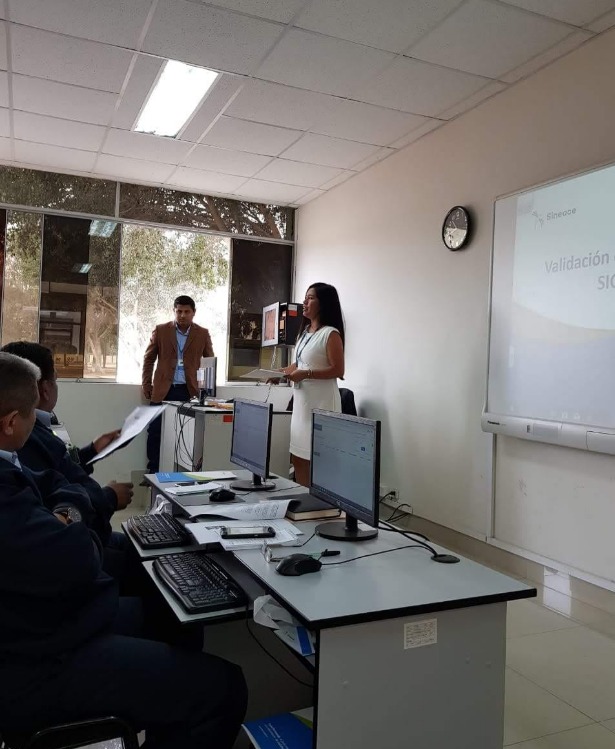 Capacitación en los institutos de las fuerzas armadas Lima
